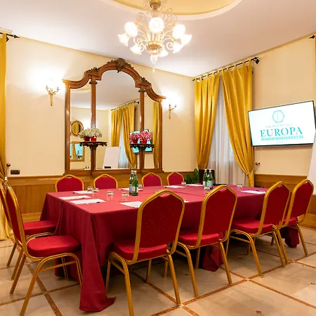 Grande Europa 3*