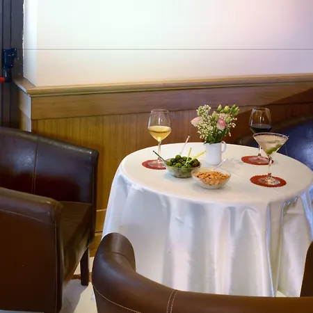 Grand Europa & Restaurant Hotell 3*