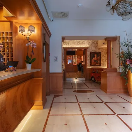 Hotel Grand Europa & Restaurant 3*