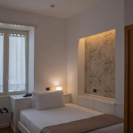 Grand Europa & Restaurant 3* Neapol