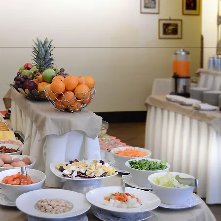 Grand Europa & Restaurant 3* Neapol