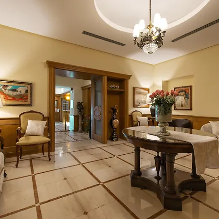 Grand Europa & Restaurant 3* Neapol