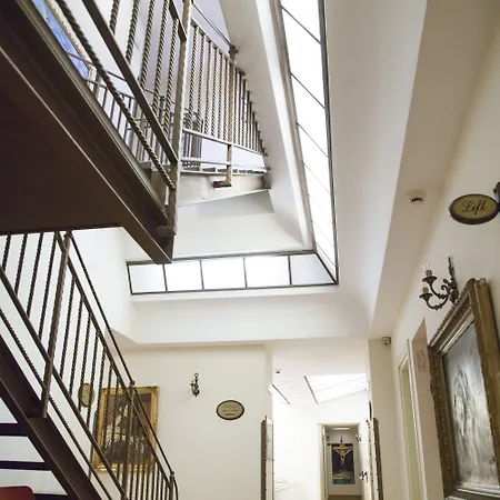 Grand Europa & Restaurant Hotel