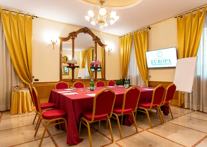 Grand Europa & Restaurant 3*